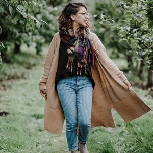 Meet your Posher, Yvette